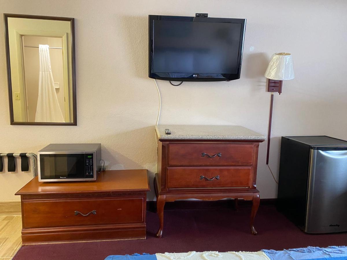 Regency Inn Fern Park Екстер'єр фото